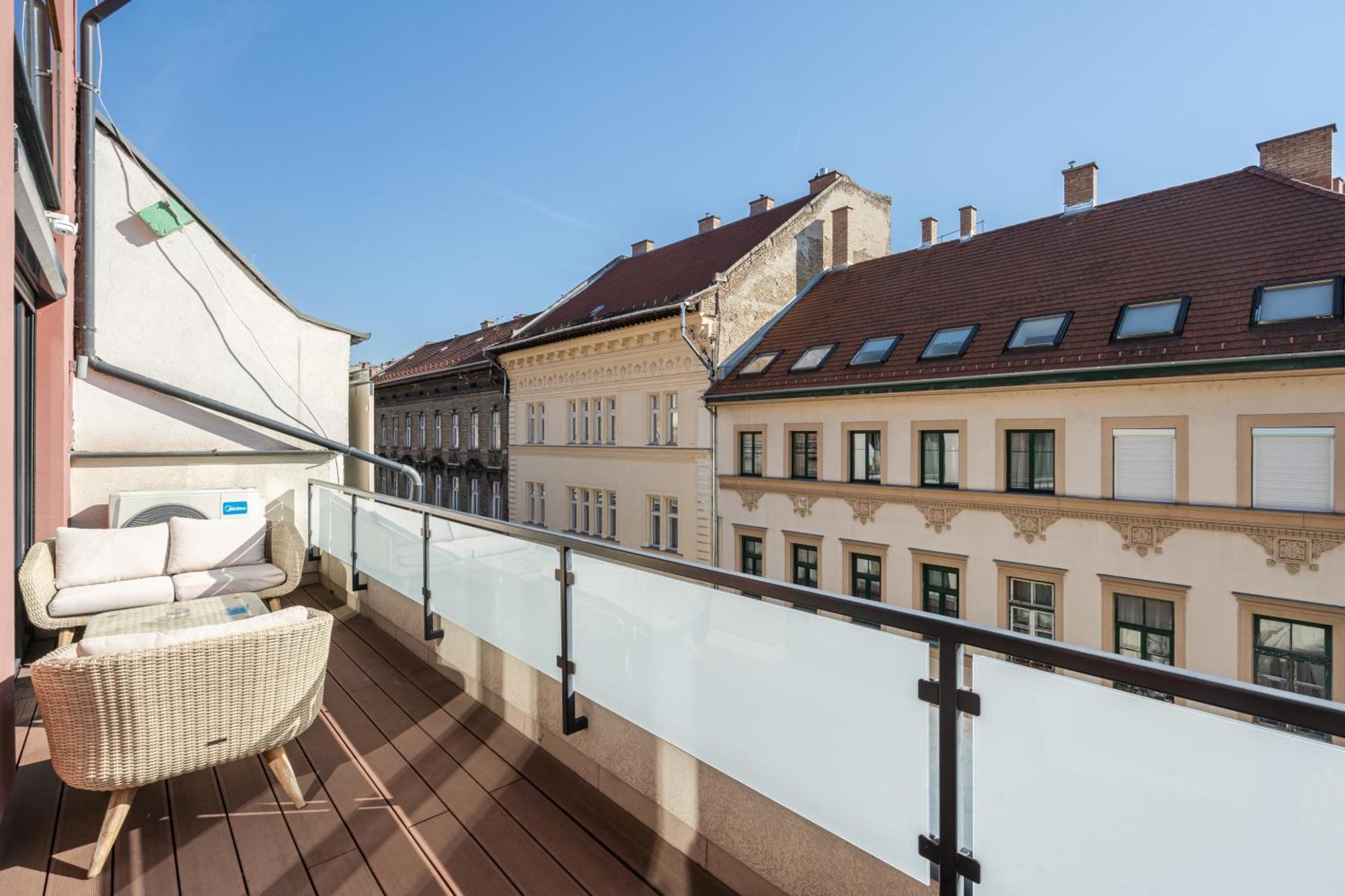 Kiraly 44 Luxury Apartment With Free Parking ブダペスト エクステリア 写真