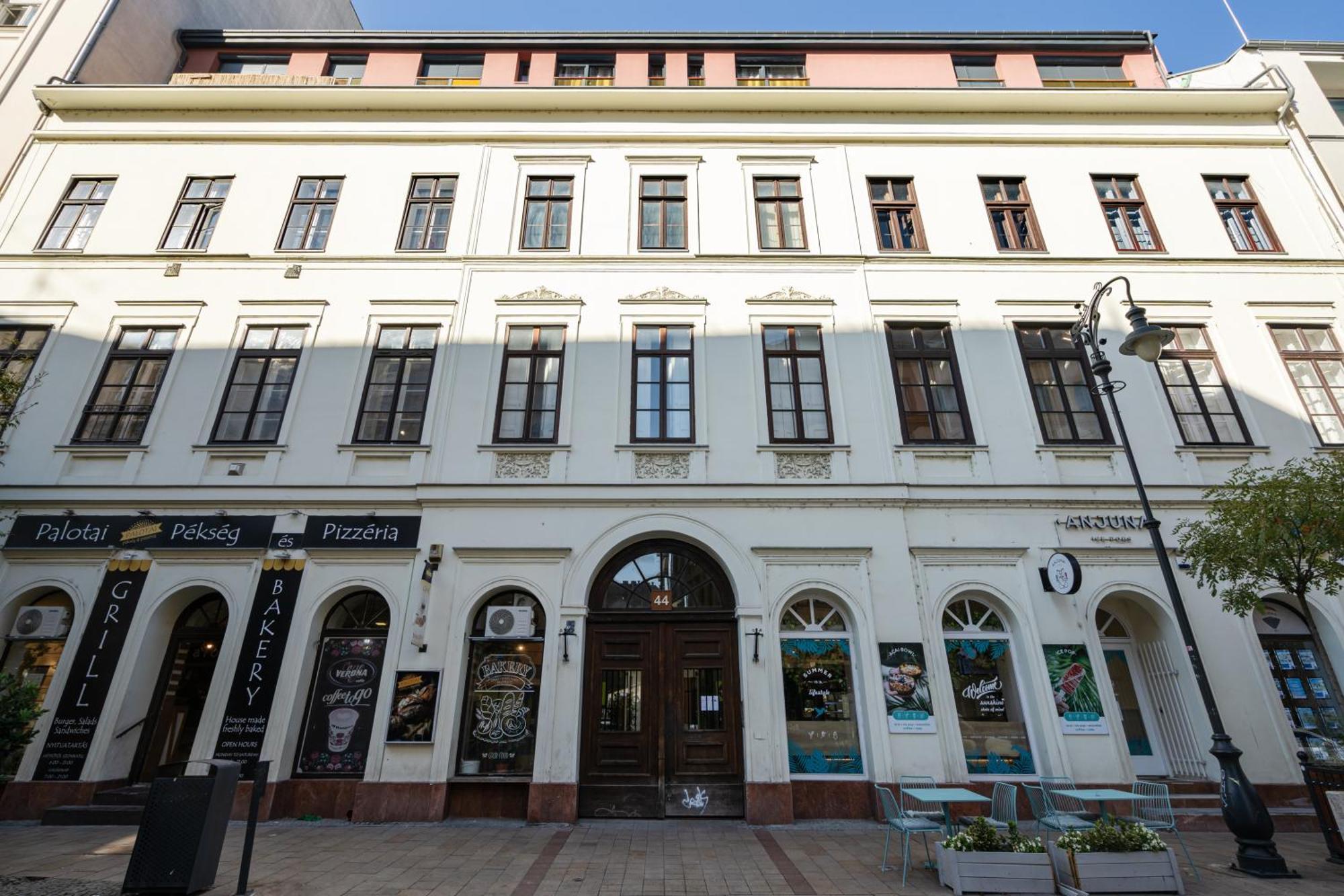 Kiraly 44 Luxury Apartment With Free Parking ブダペスト エクステリア 写真