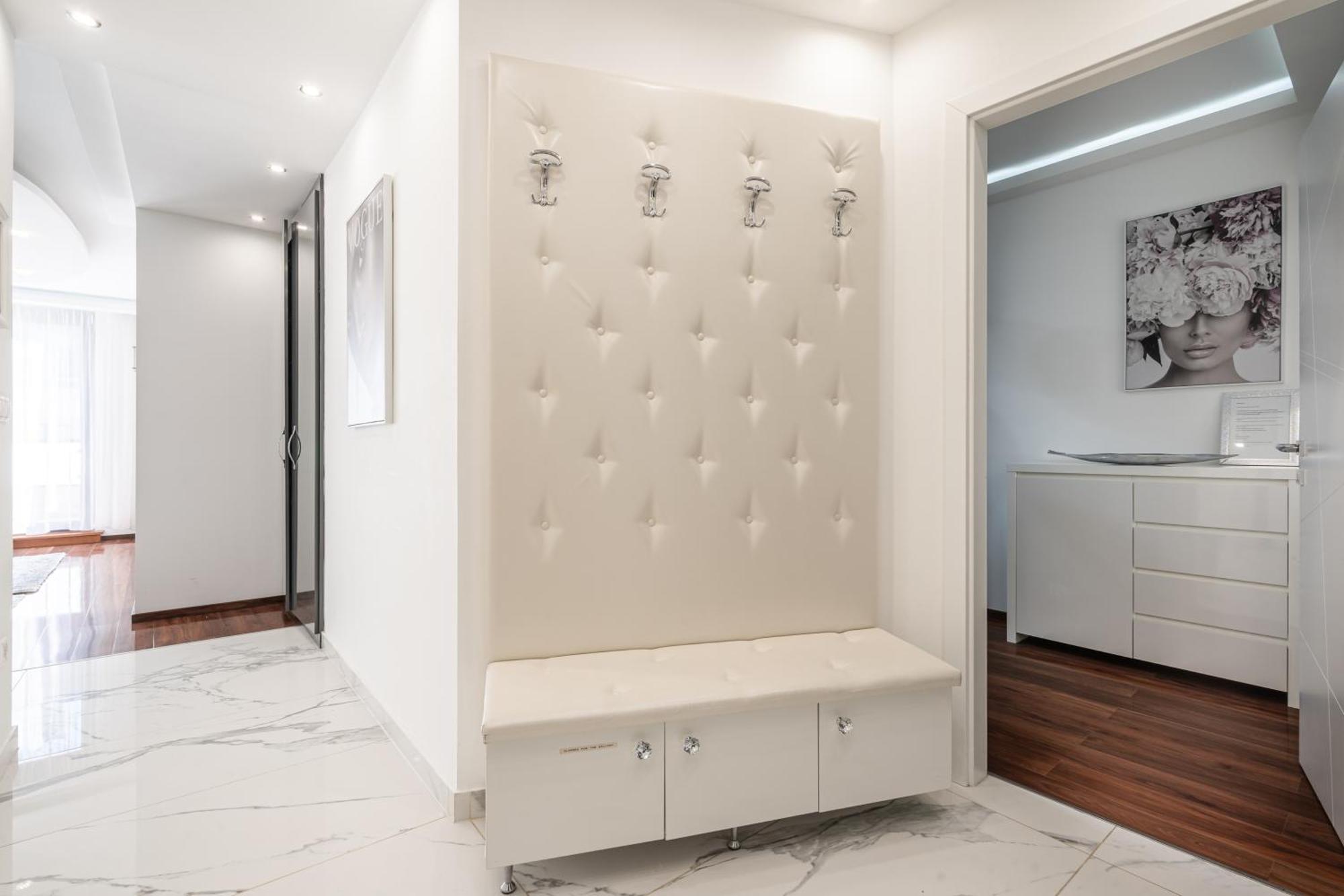Kiraly 44 Luxury Apartment With Free Parking ブダペスト エクステリア 写真